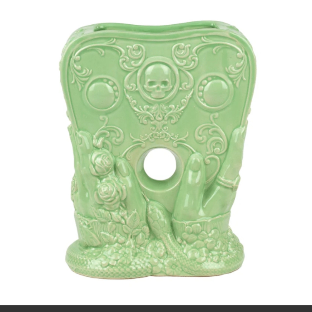 Death's Whisper Ceramic Designer Series Seance by the Sea